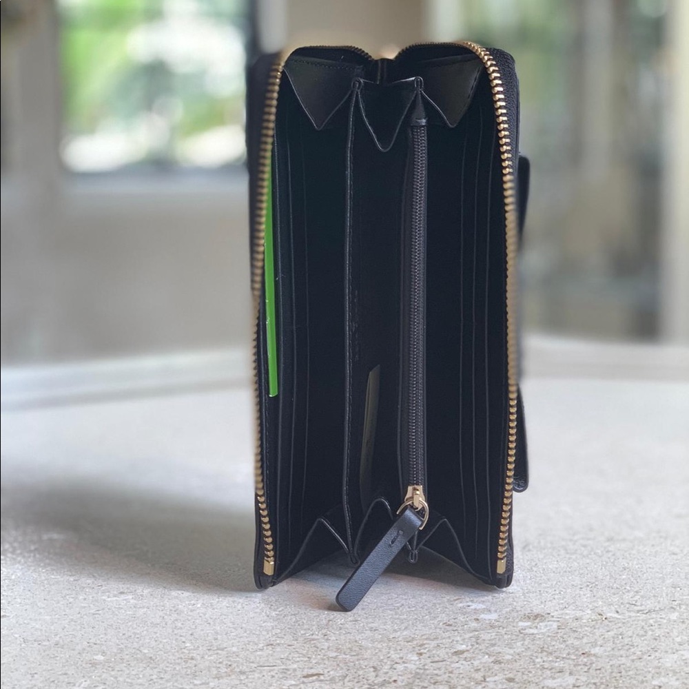 Kate Spade Wallet - Picture 4 of 6